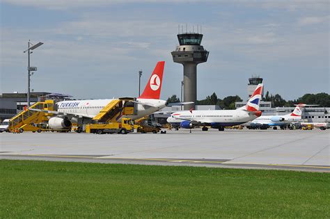 hyrbil salzburg airport